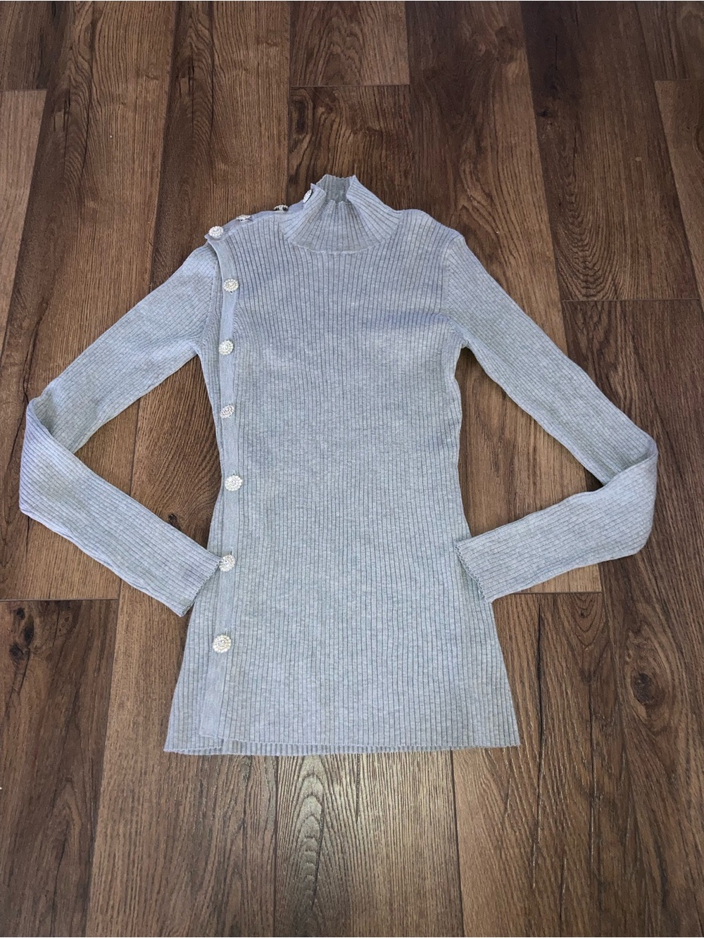 Dodo bar or women’s Light Gray Ribbed long sleeve with rhinestones size XL